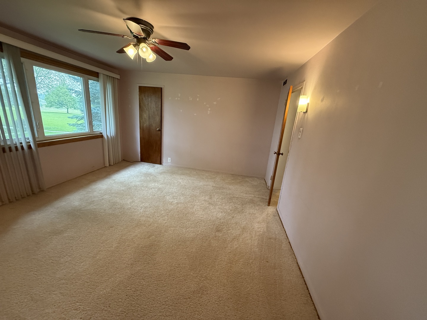 215 Krotiak Road Park Forest, IL 60466 - Photo 3 of 12 Gallery Image 3