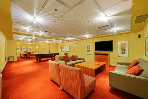 $300,000 | 30 East Huron Street, Unit 5306, Chicago, IL 60611