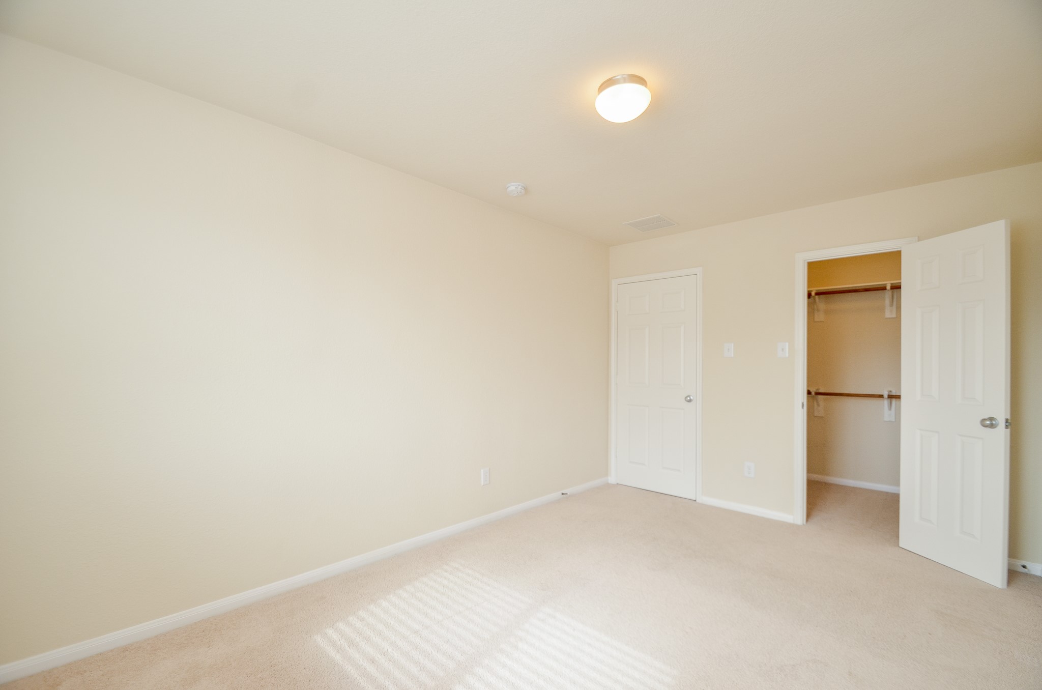 2903 Gaelic Green Street Houston, TX 77045 - Photo 20 of 32 a view of empty room