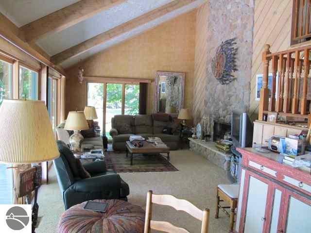 8620 South Dunns Farm Road Maple City, MI 49664 - Photo 9 of 21 1781766-8.JPG