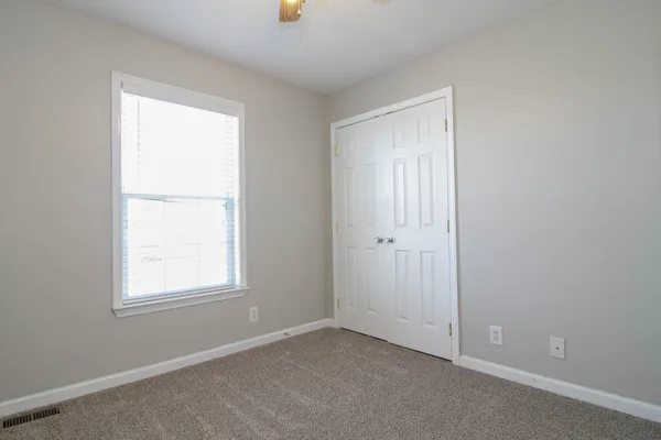$224,000 | 302 Chesire Way, Oak Grove, KY 42262