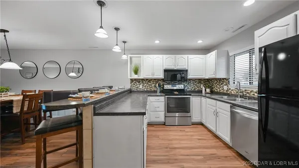 $400,000 | 611 Lazy Days Road, Unit S5, Osage Beach, MO 65065