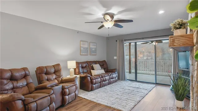 $410,000 | 611 Lazy Days Road, Unit S5, Osage Beach, MO 65065