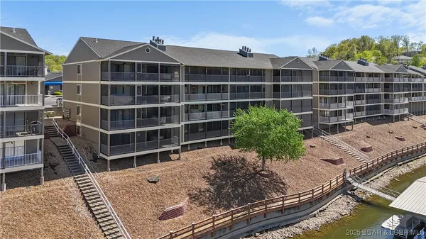 $400,000 | 611 Lazy Days Road, Unit S5, Osage Beach, MO 65065