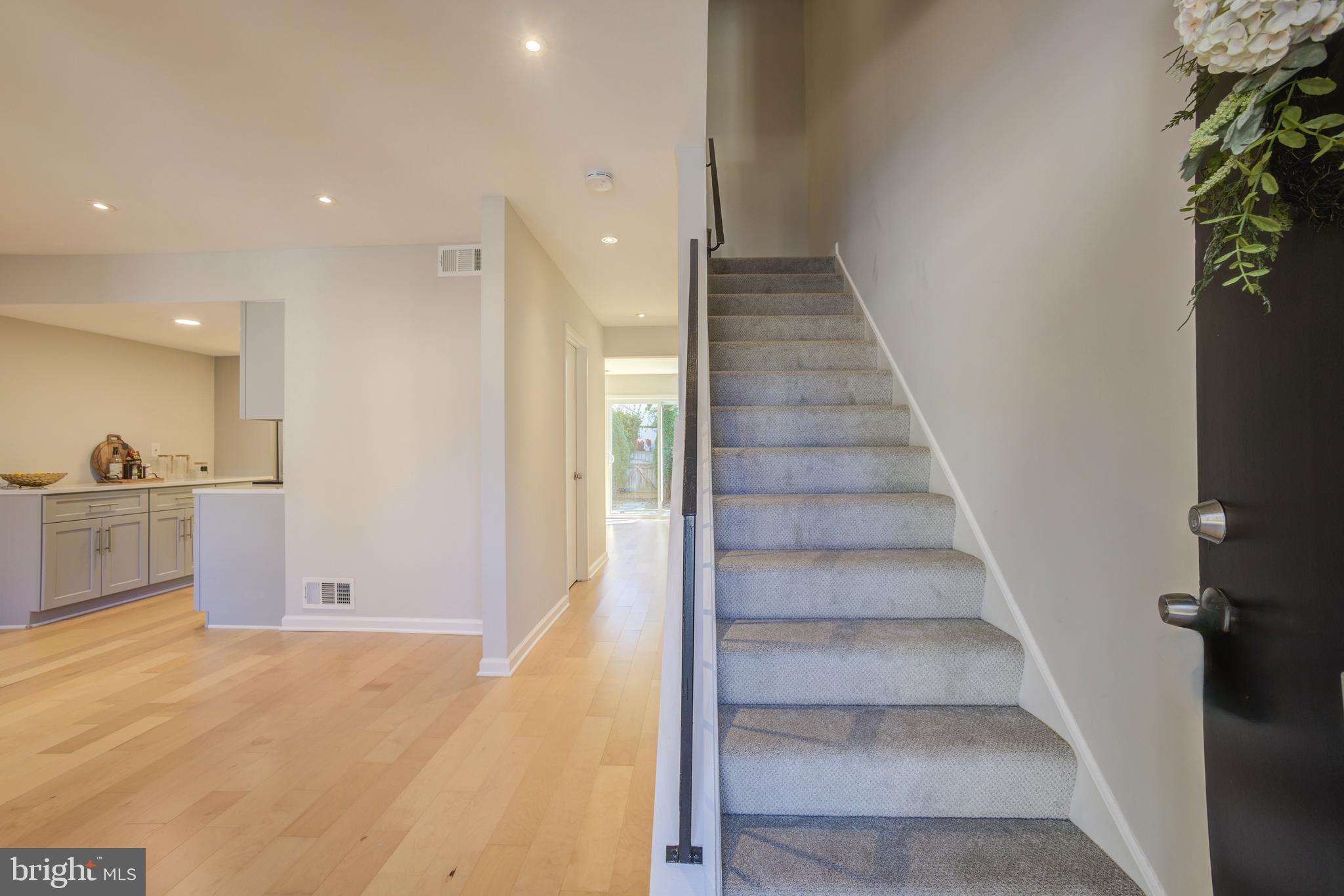 19431 Transhire Road Montgomery Village, MD 20886 - Photo 2 of 18 Entrance