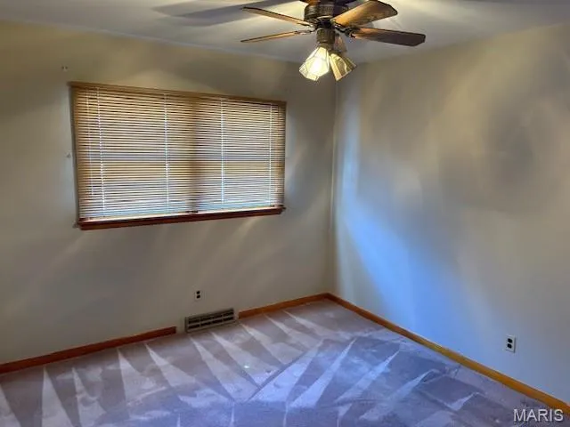 $1,795 | 418 North Service Road, St. Peters, MO 63376