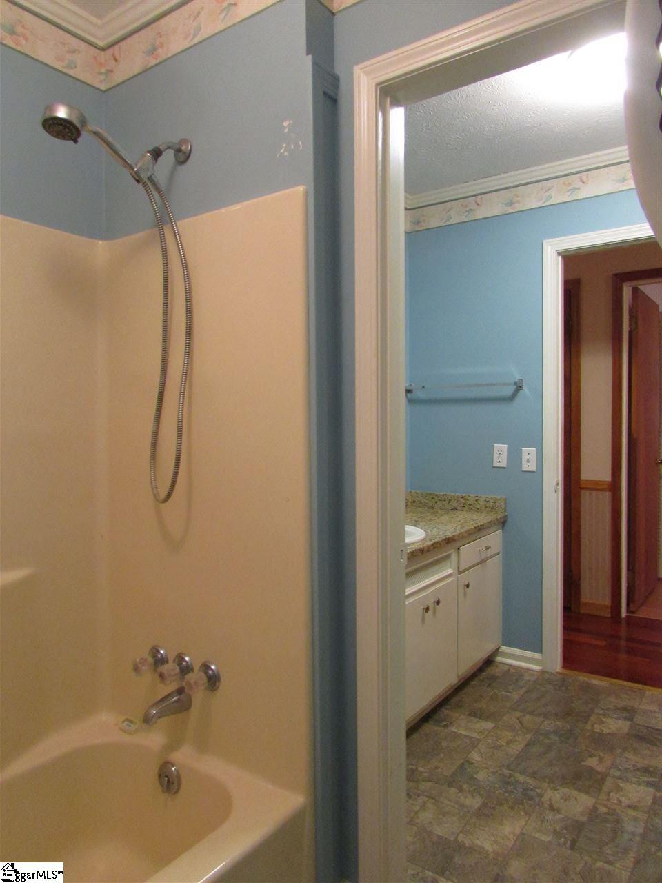 400 Burns Road Easley, SC 29640 - Photo 11 of 20 Gallery Image 11
