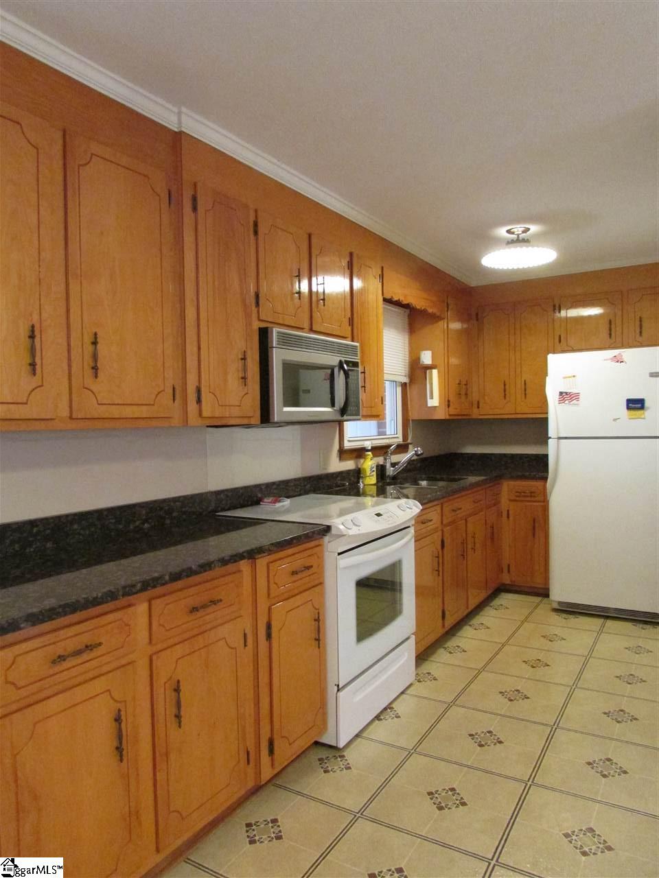 400 Burns Road Easley, SC 29640 - Photo 3 of 20 Gallery Image 3