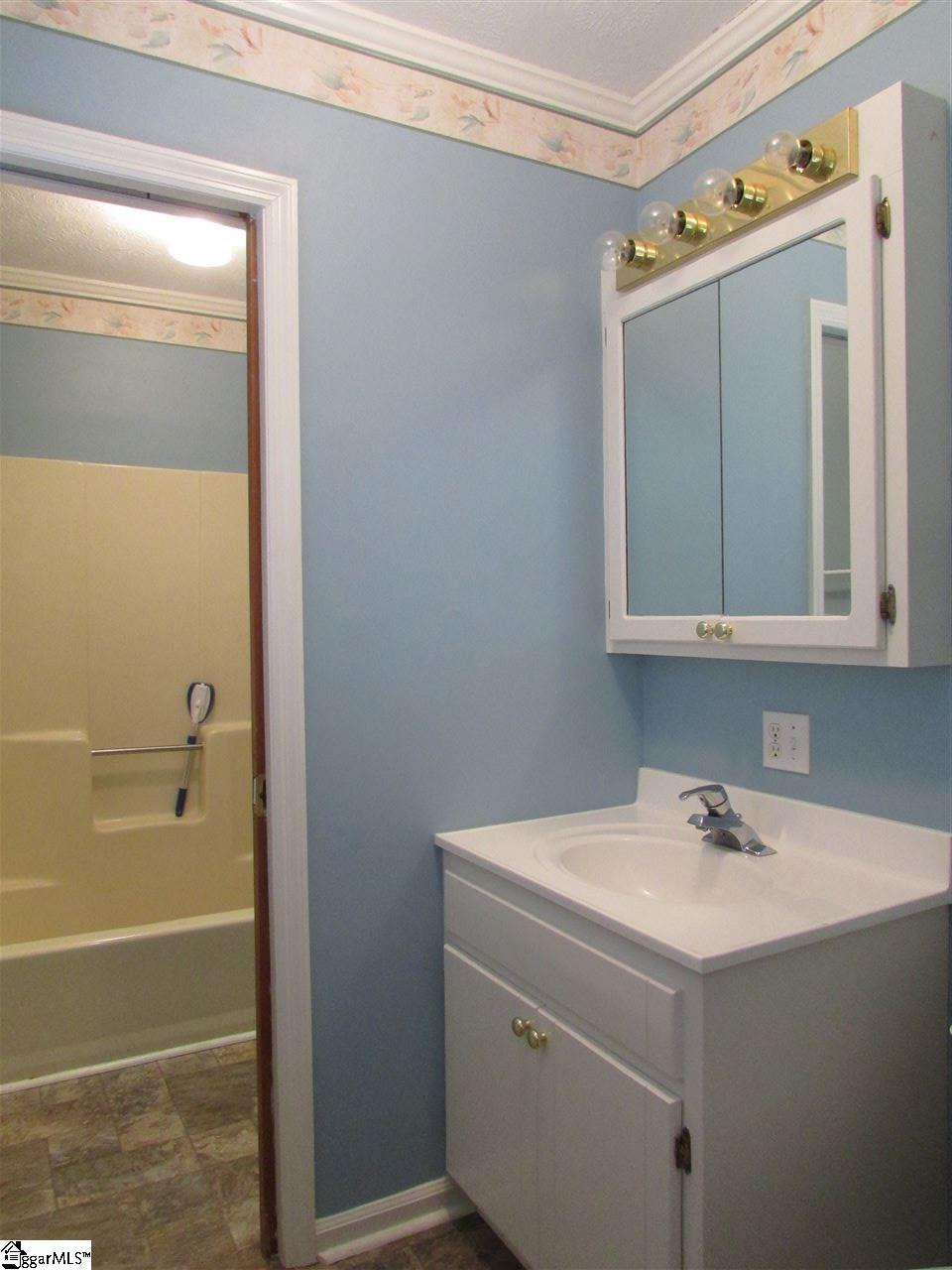 400 Burns Road Easley, SC 29640 - Photo 10 of 20 Gallery Image 10