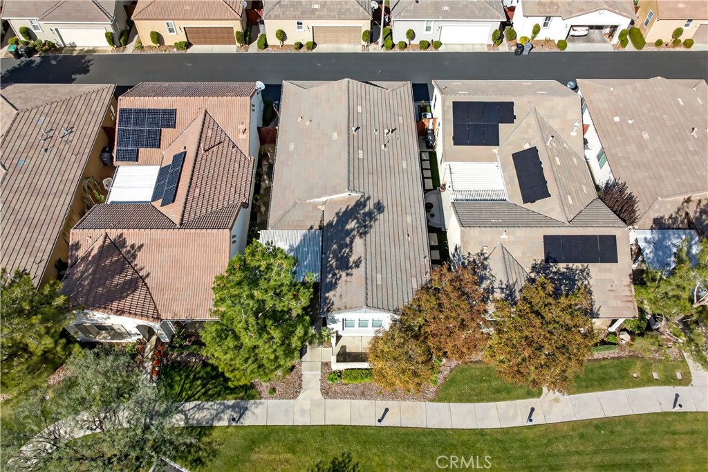 215 Firestone Lane Hemet, CA 92545 - Photo 9 of 61