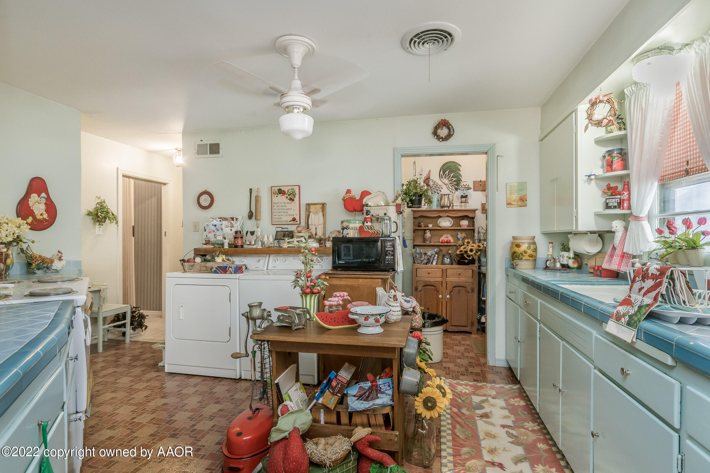 1538 Bell Street Amarillo, TX 79106 - Photo 10 of 26 a view of a kitchen and dining area