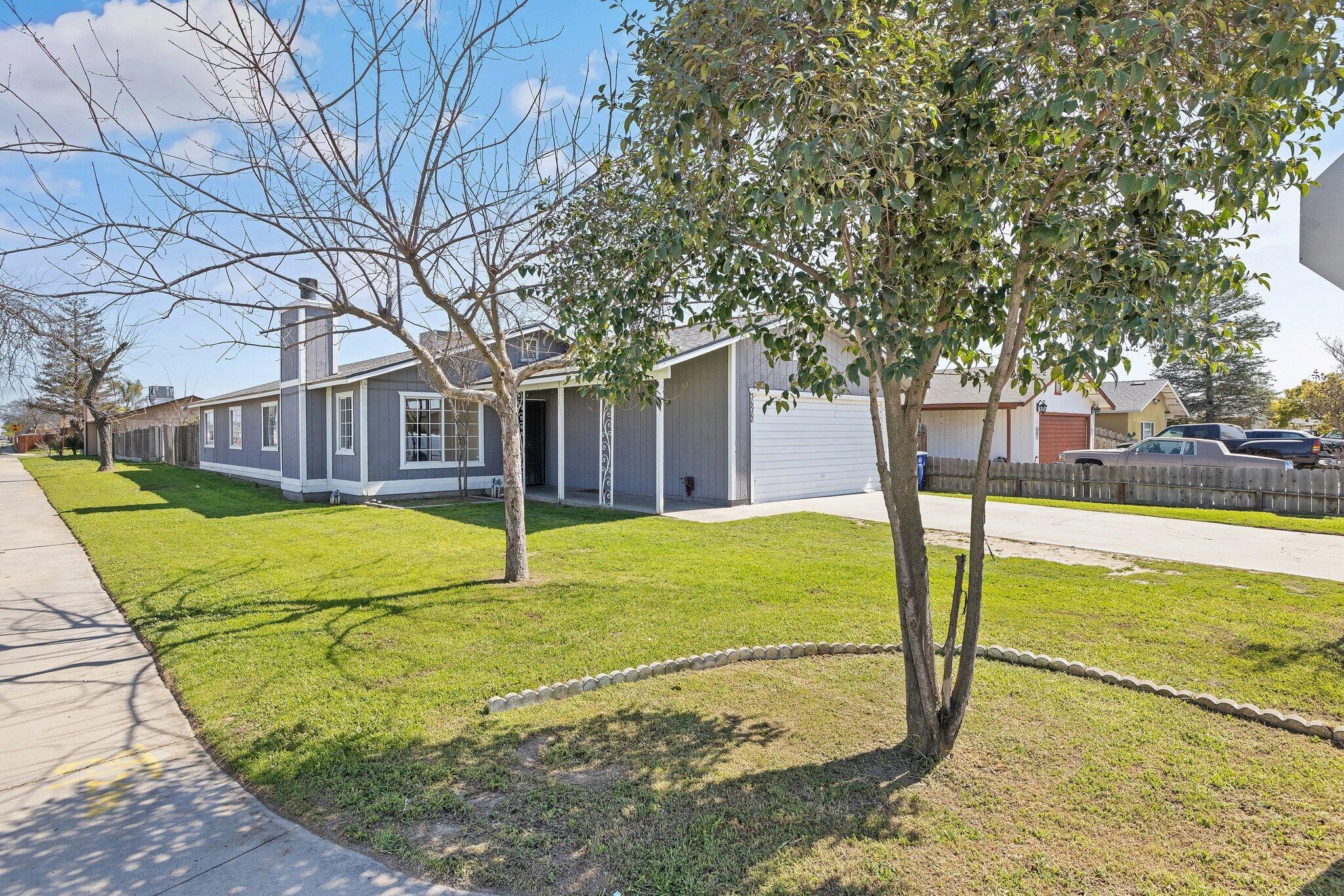 30988 Commercial Road Visalia, CA 93291 - Photo 4 of 30 4