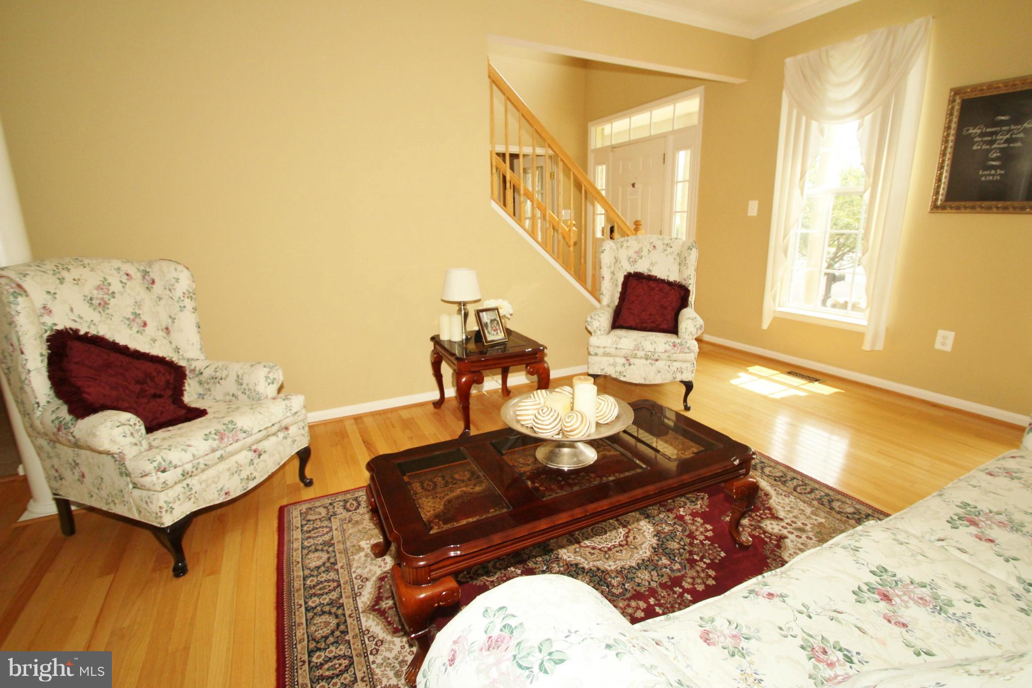 5819 Winding Ridge Way Frederick, MD 21704 - Photo 11 of 30 Living Room