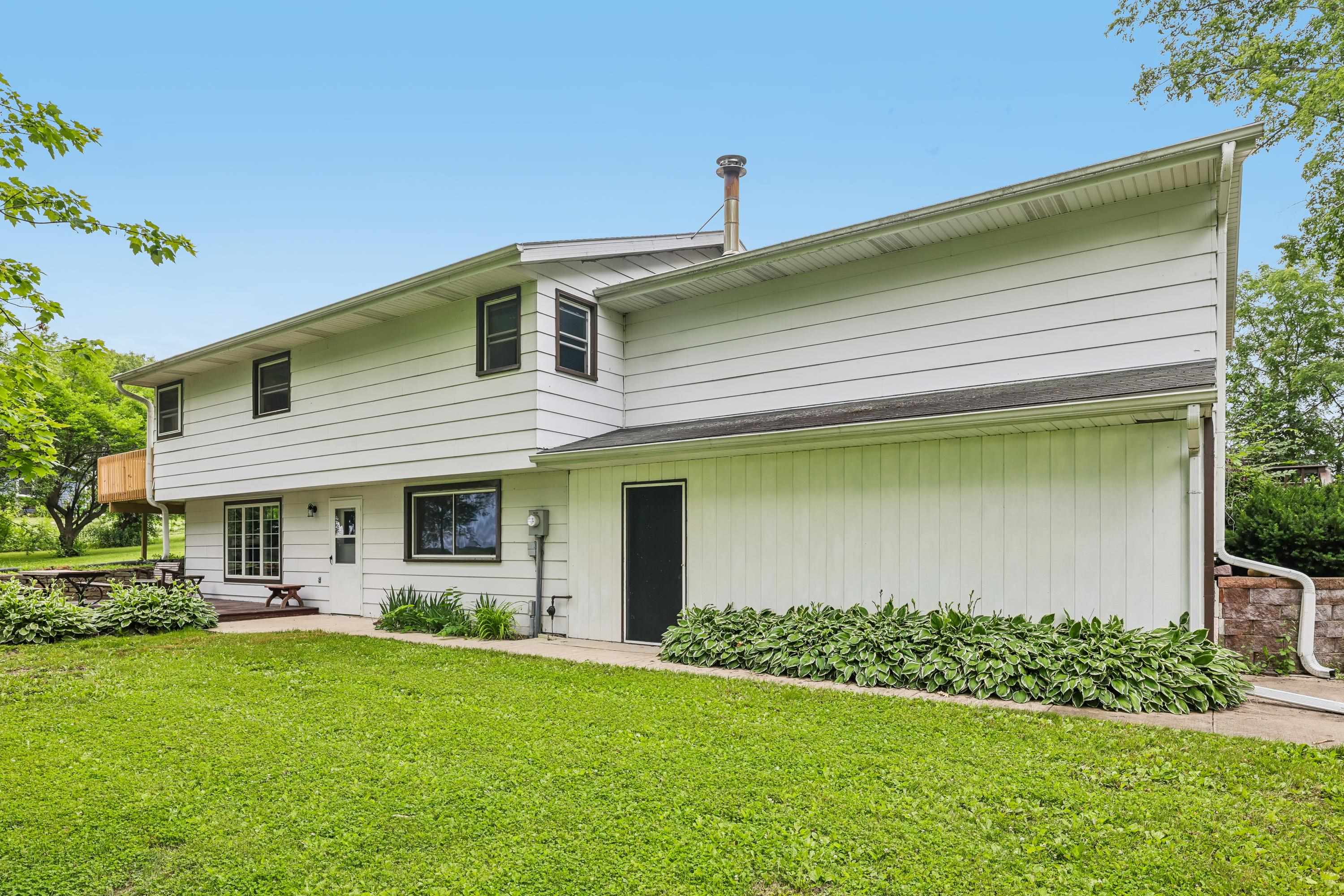 W1152 Fox Columbus, WI 53925 - Photo 31 of 68