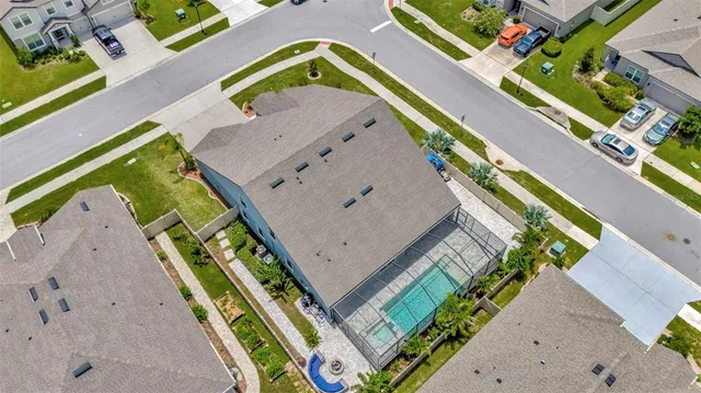 a view of a backyard with plants