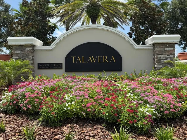 a view of a tennis court