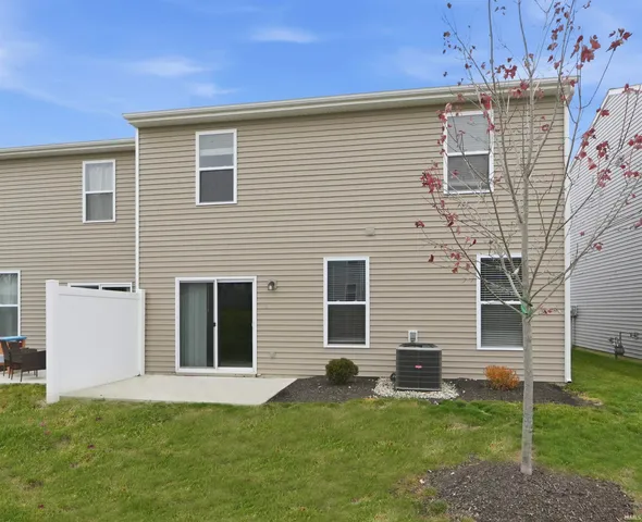 $1,795 | 3595 Canal Square Drive, New Haven, IN 46774