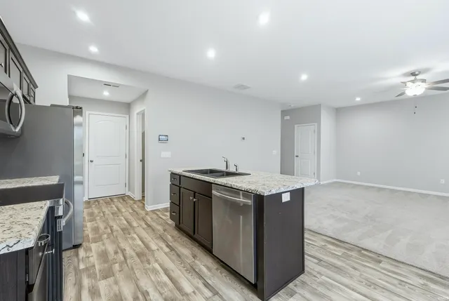 $1,795 | 3595 Canal Square Drive, New Haven, IN 46774