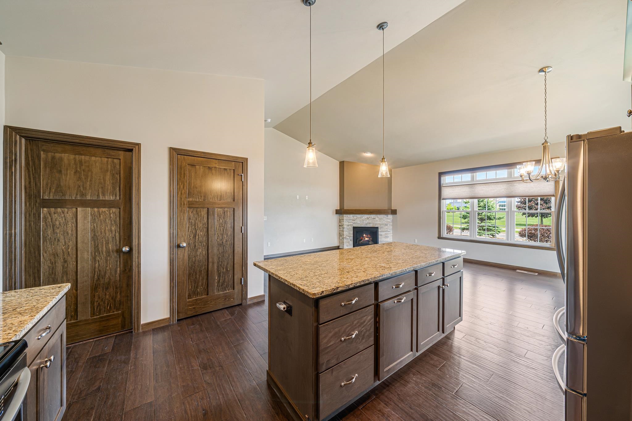 3758 North Wayside Lane Appleton, WI 54913 - Photo 8 of 40