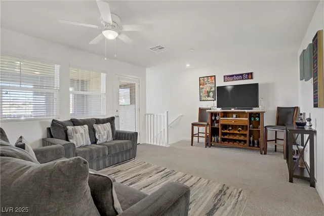 $424,900 | 664 Foam Flower Lane, Henderson, NV 89015