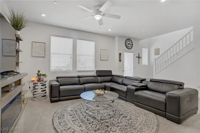 $424,900 | 664 Foam Flower Lane, Henderson, NV 89015