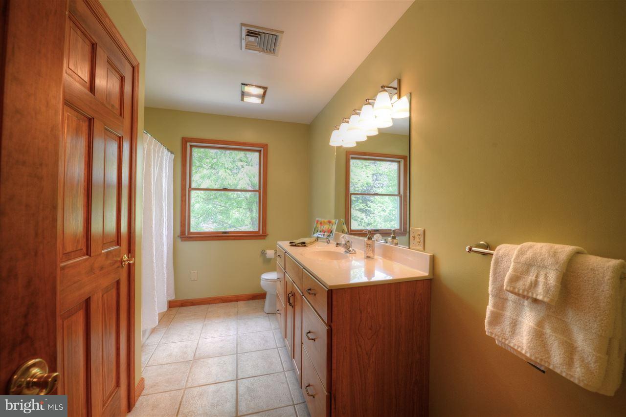 7347 Moyer Road Harrisburg, PA 17112 - Photo 19 of 25 Gallery Image 19