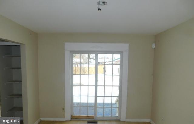 8253 Sheppard Road Pennsauken, NJ 08110 - Photo 6 of 18 Gallery Image 6