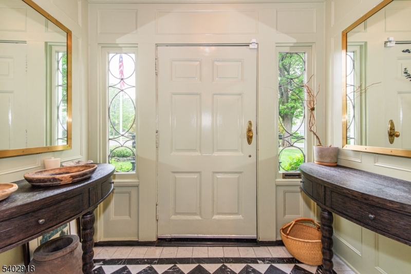 412 Ridgewood Avenue Glen Ridge, NJ 07028 - Photo 4 of 48