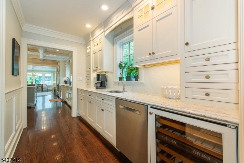 412 Ridgewood Avenue Glen Ridge, NJ 07028 - Photo 7 of 48