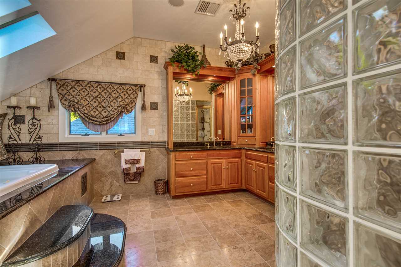 10 Farmer Road Windham, NH 03087 - Photo 24 of 37