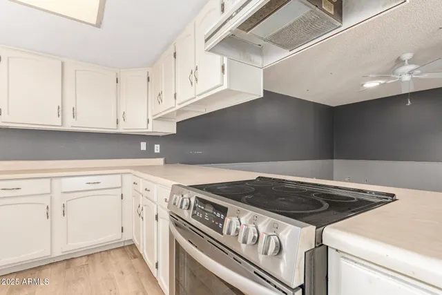 $400,000 | 3825 West Royal Palm Road, Phoenix, AZ 85051