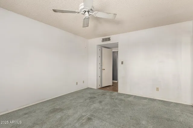 $400,000 | 3825 West Royal Palm Road, Phoenix, AZ 85051