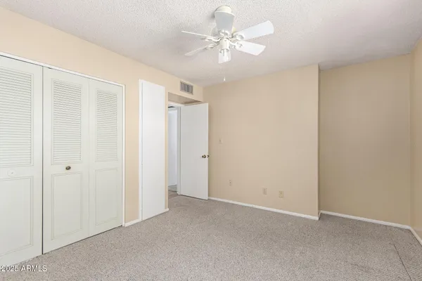 $400,000 | 3825 West Royal Palm Road, Phoenix, AZ 85051