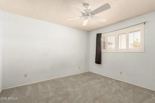 $400,000 | 3825 West Royal Palm Road, Phoenix, AZ 85051