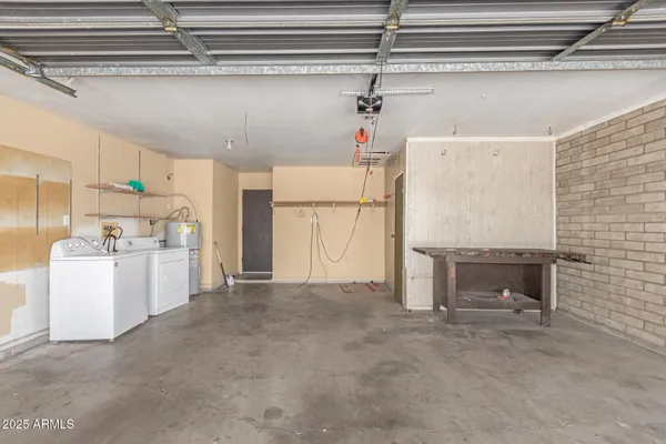 $400,000 | 3825 West Royal Palm Road, Phoenix, AZ 85051