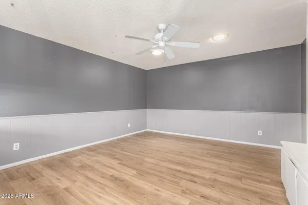 $400,000 | 3825 West Royal Palm Road, Phoenix, AZ 85051