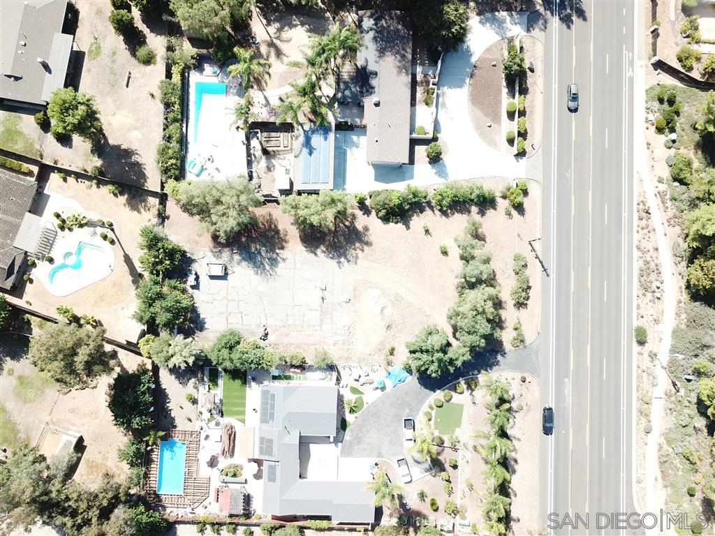 16548 Espola Road, Unit 2753410100 Poway, CA 92064 - Photo 5 of 9