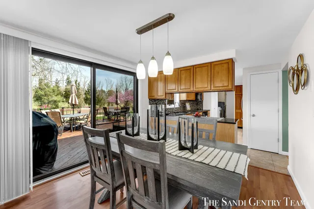 $479,900 | 17083 Spahr Street, Spring Lake, MI 49456