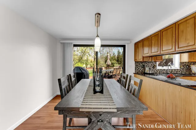 $479,900 | 17083 Spahr Street, Spring Lake, MI 49456