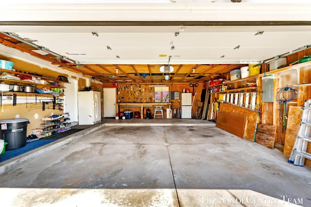 $479,900 | 17083 Spahr Street, Spring Lake, MI 49456