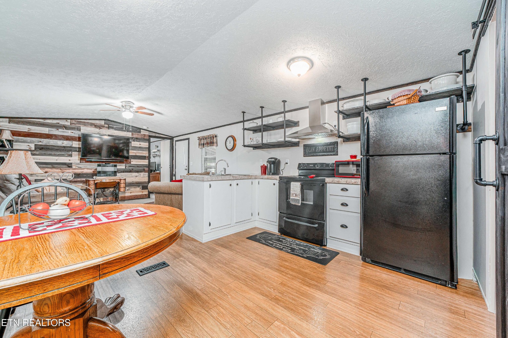 129 Smith Road Maryville, TN 37803 - Photo 19 of 27 Gallery Image 19
