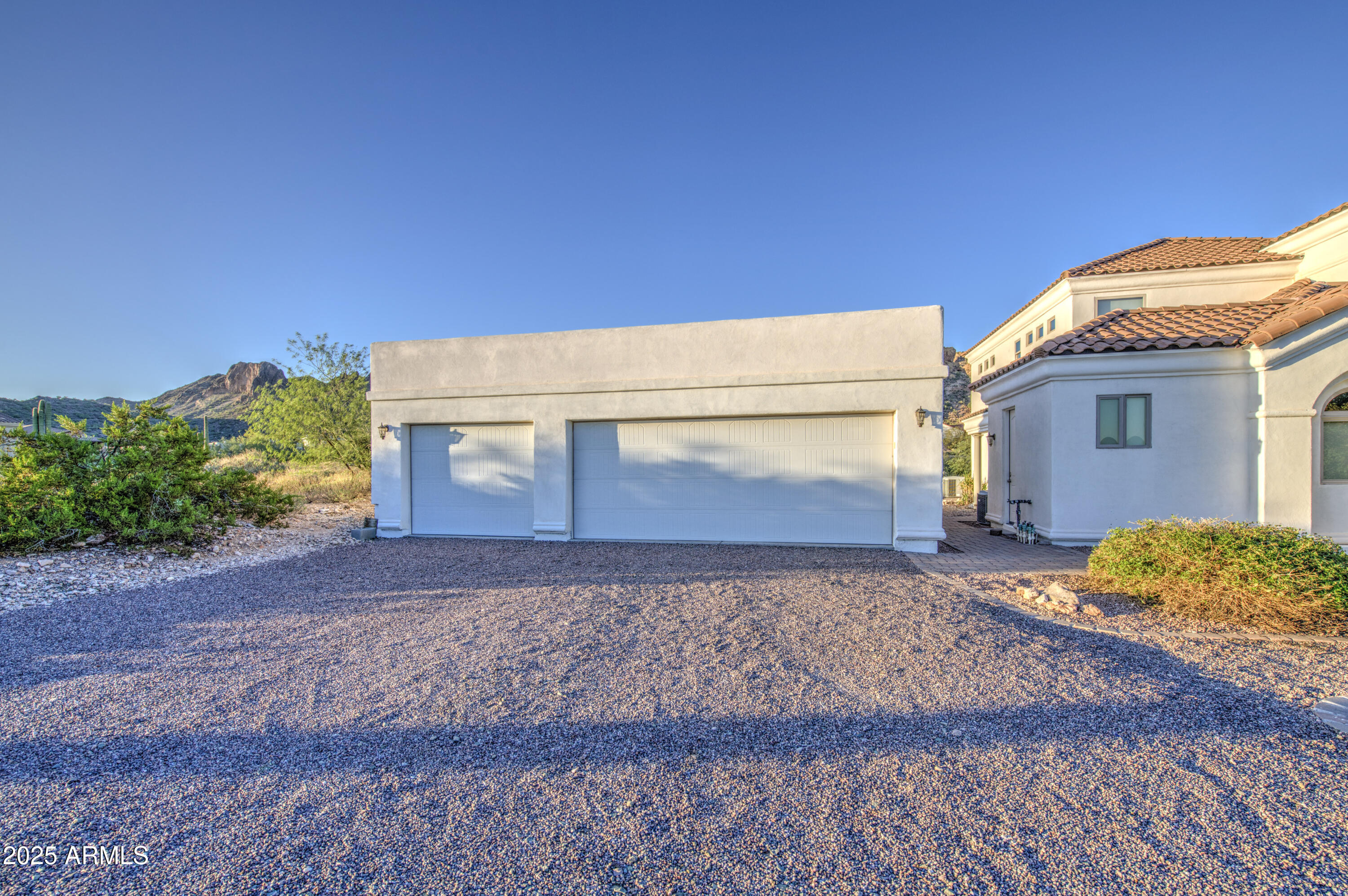 5238 North Explorer Road Apache Junction, AZ 85119 - Photo 10 of 109 a view of a house with a yard