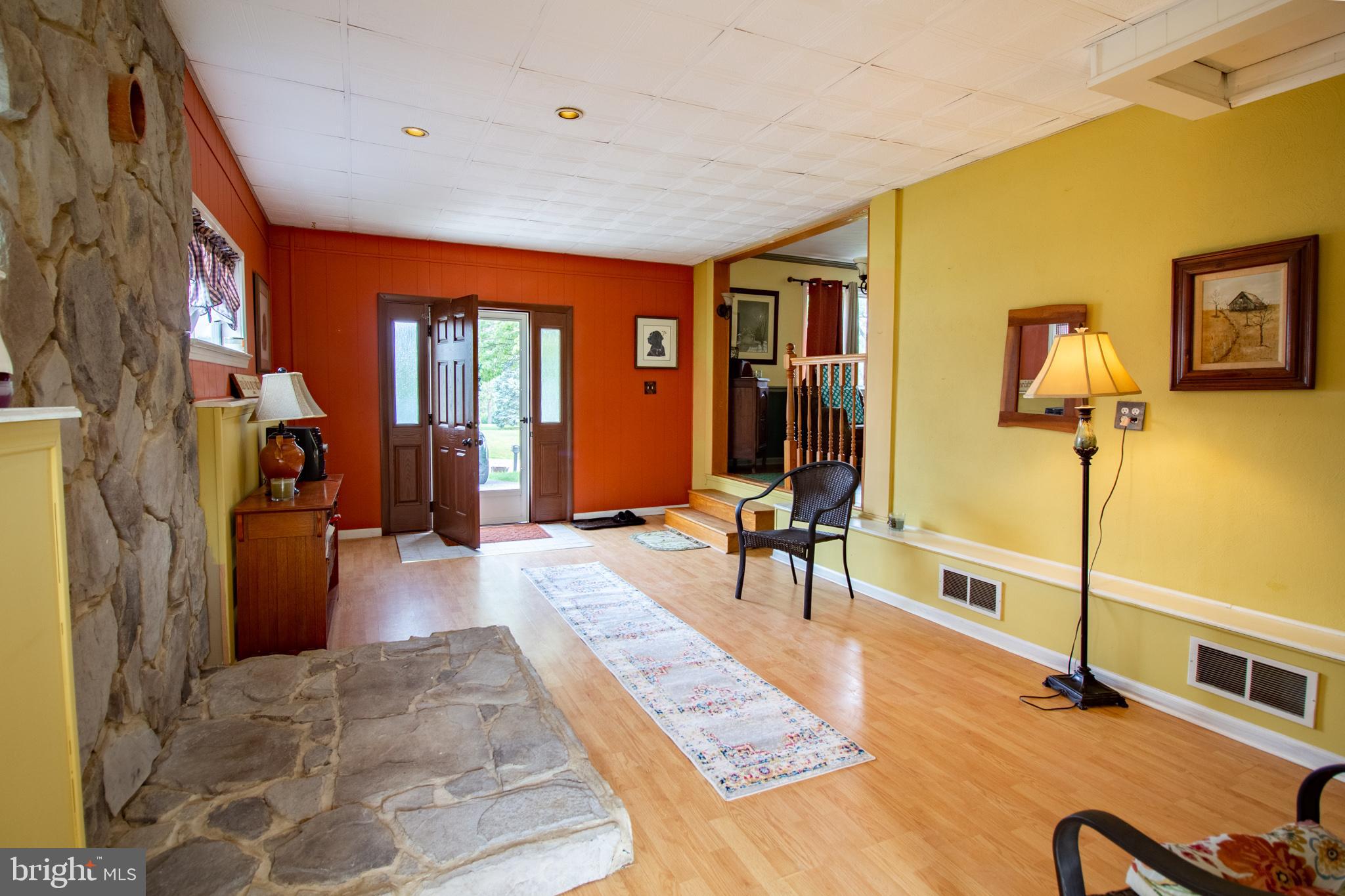 910 Manor Road Windsor, PA 17366 - Photo 8 of 63
