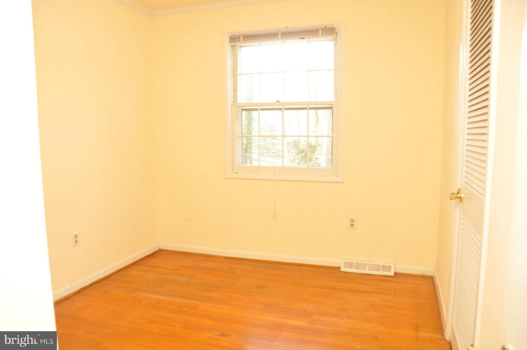 94 Chautaugua Road Arnold, MD 21012 - Photo 11 of 16 Interior (General)