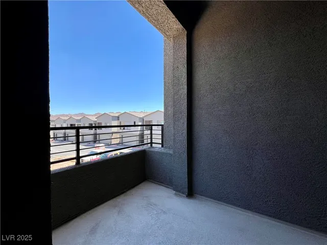 $2,075 | 1546 Eva Crossing Place, Henderson, NV 89002