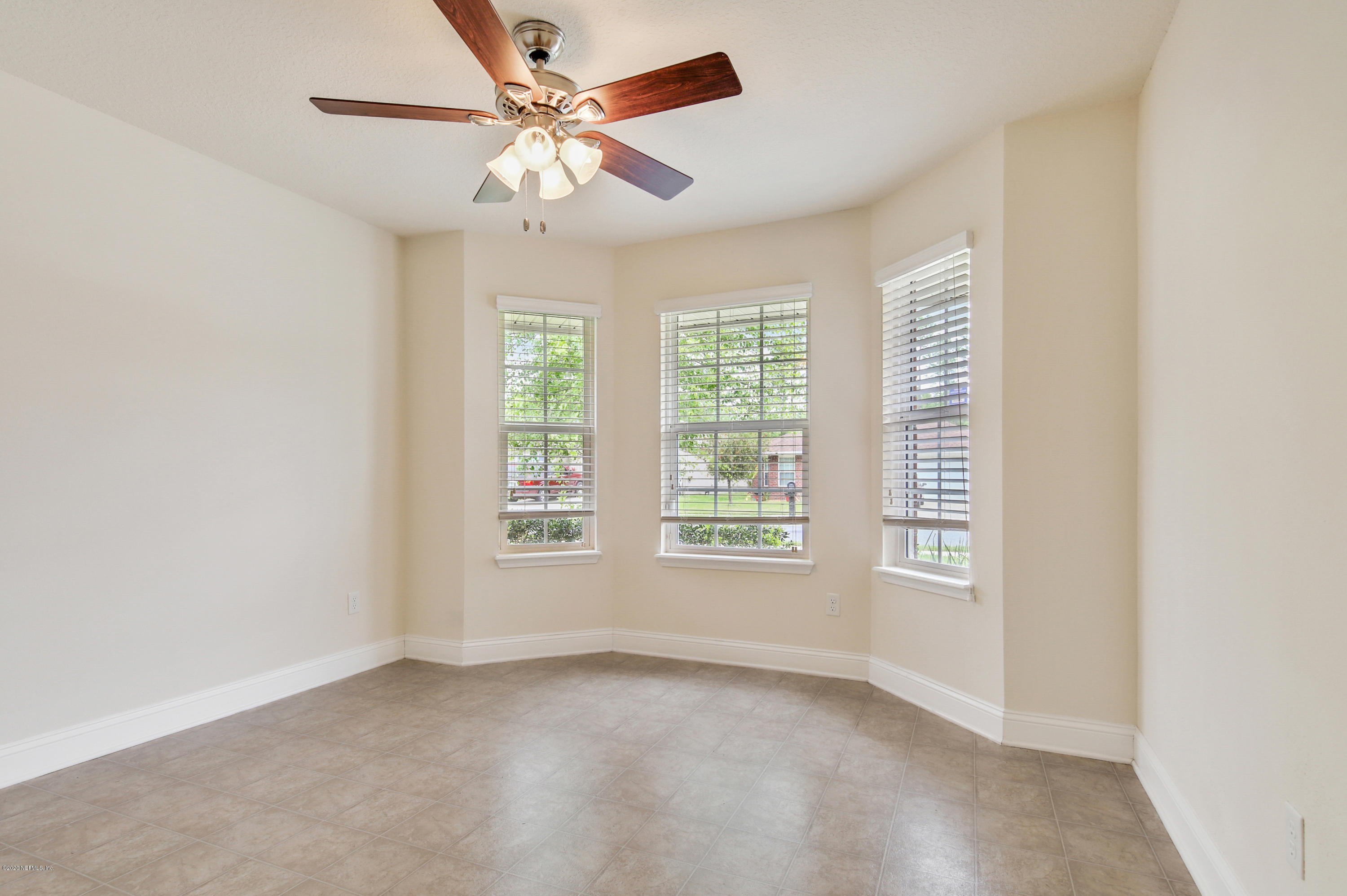 5926 Round Table Road Jacksonville, FL 32254 - Photo 14 of 24 Guest Bedroom