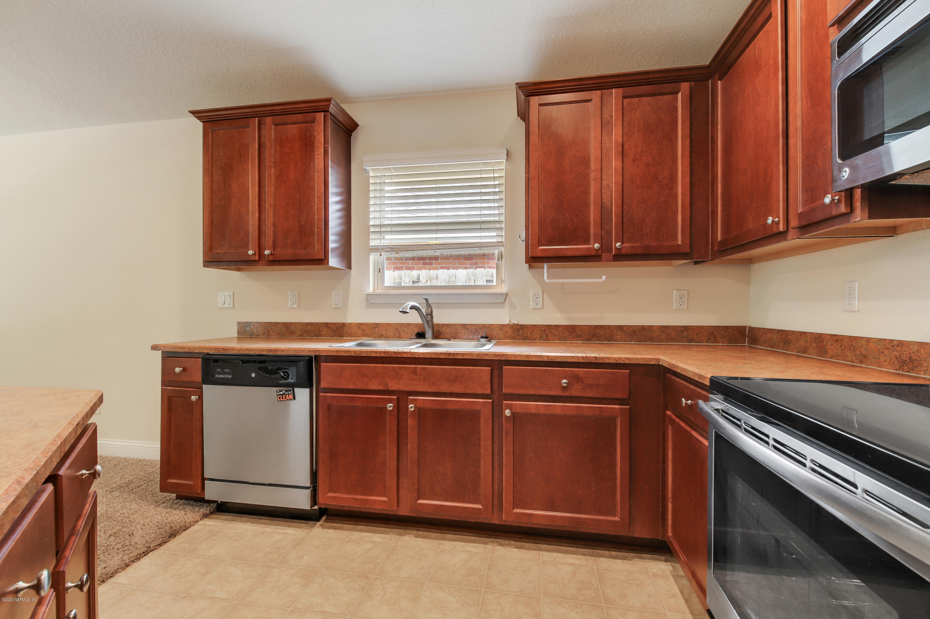 5926 Round Table Road Jacksonville, FL 32254 - Photo 4 of 24 Kitchen 2