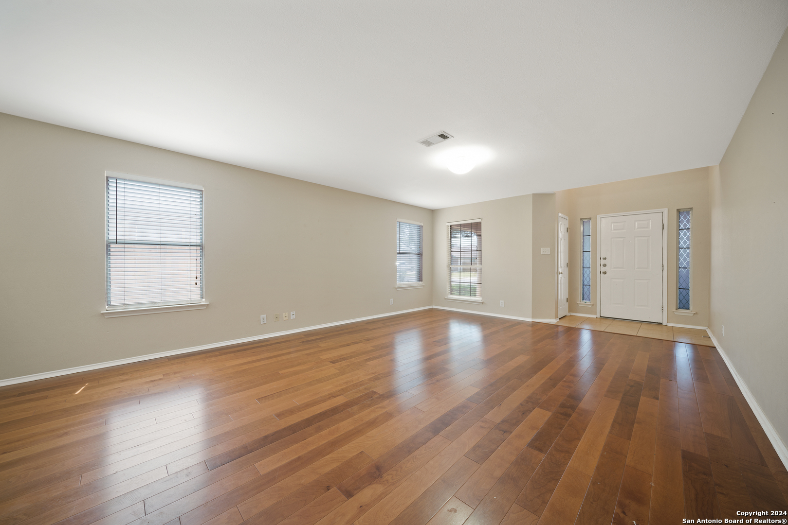 8926 Valhalla Selma, TX 78154 - Photo 7 of 28