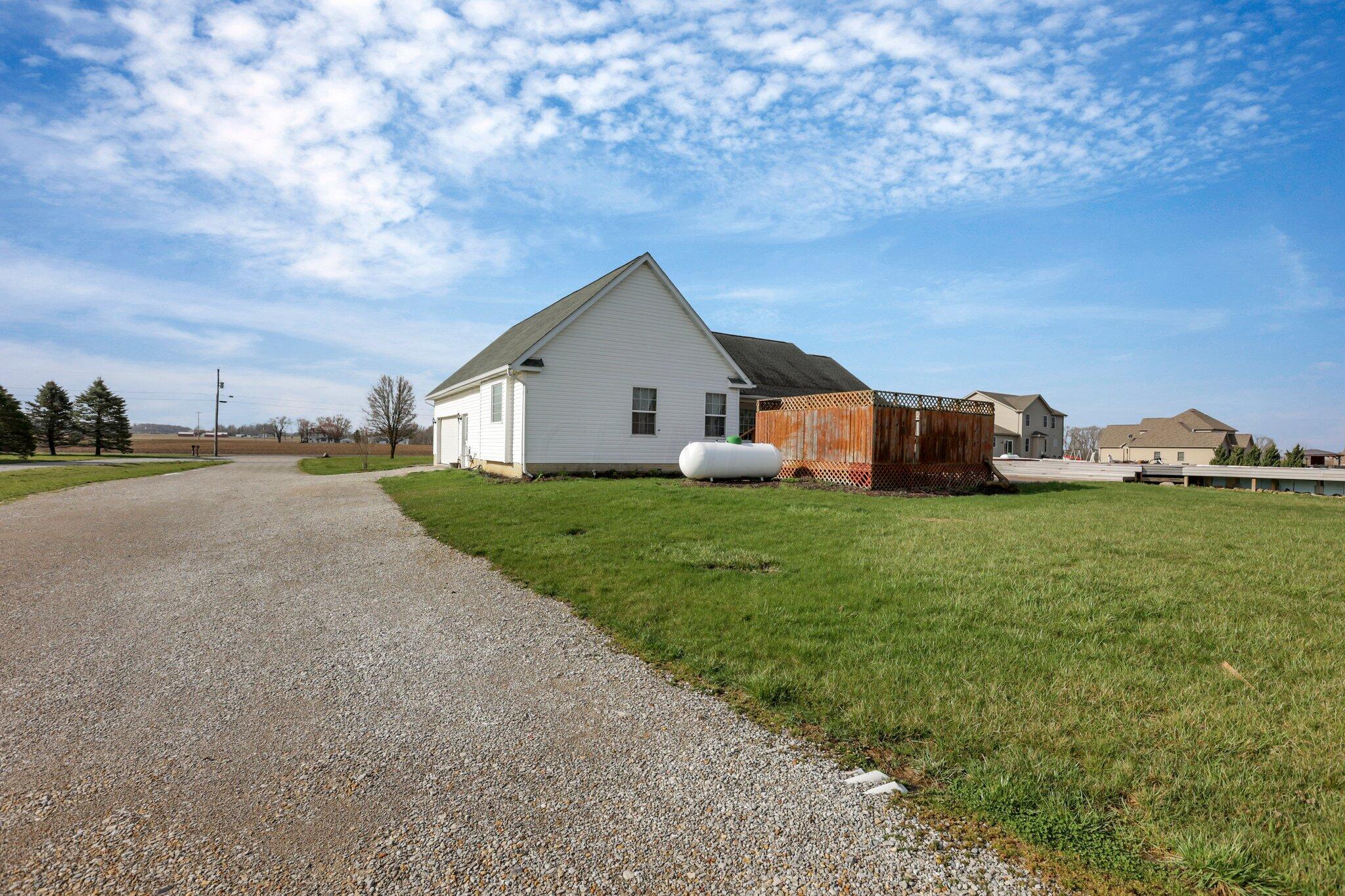 1734 Leonard Road Northwest Baltimore, OH 43105 - Photo 12 of 85 12-web-or-mls-0D3A6372