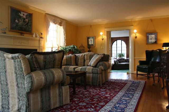 21 Westover Road Troy, NY 12180 - Photo 4 of 12 Photo 4